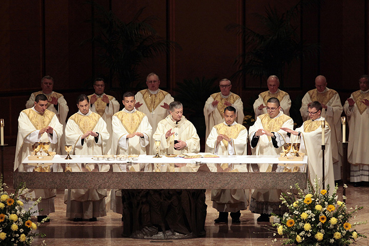 Meet the Catholic priests who minister to Chicago baseball teams